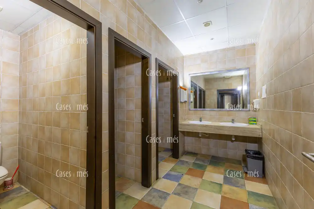 Bathroom of Industrial buildings for sale in Náquera