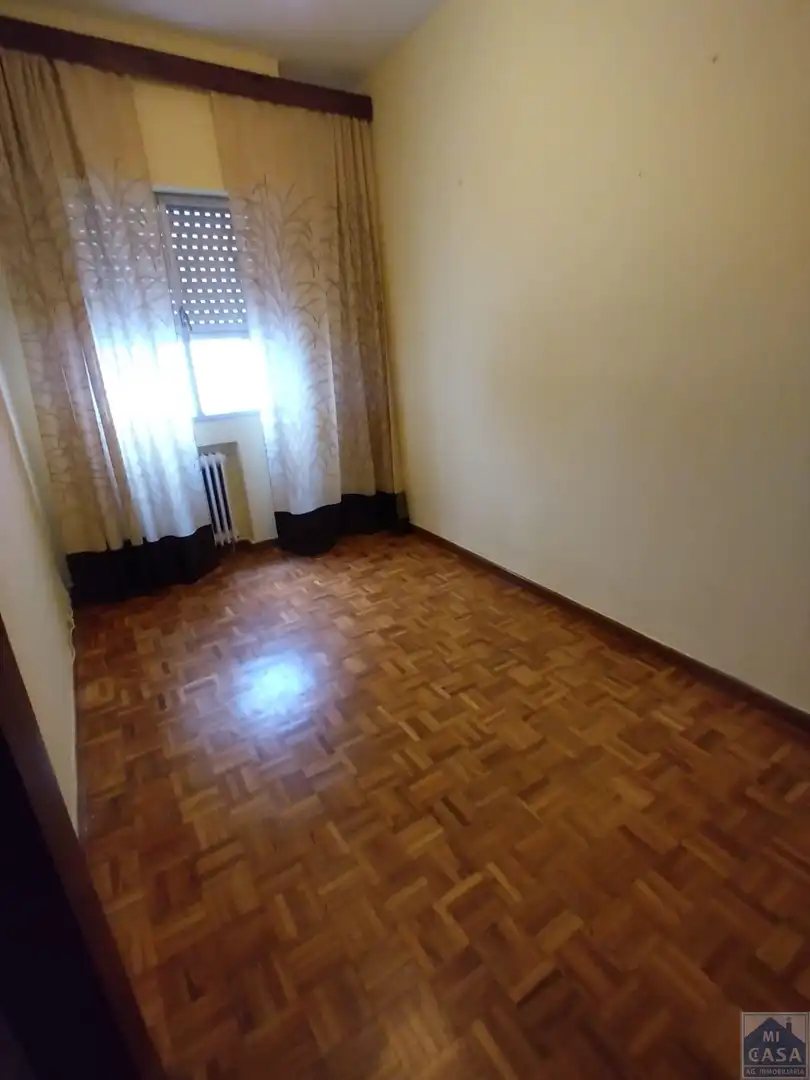 Dormitori de Pis en venda en Mérida amb Aire condicionat, Calefacció i Parquet