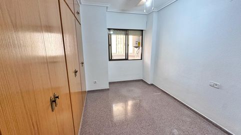 Foto 3 de Piso en venta en Petrer, Alicante
