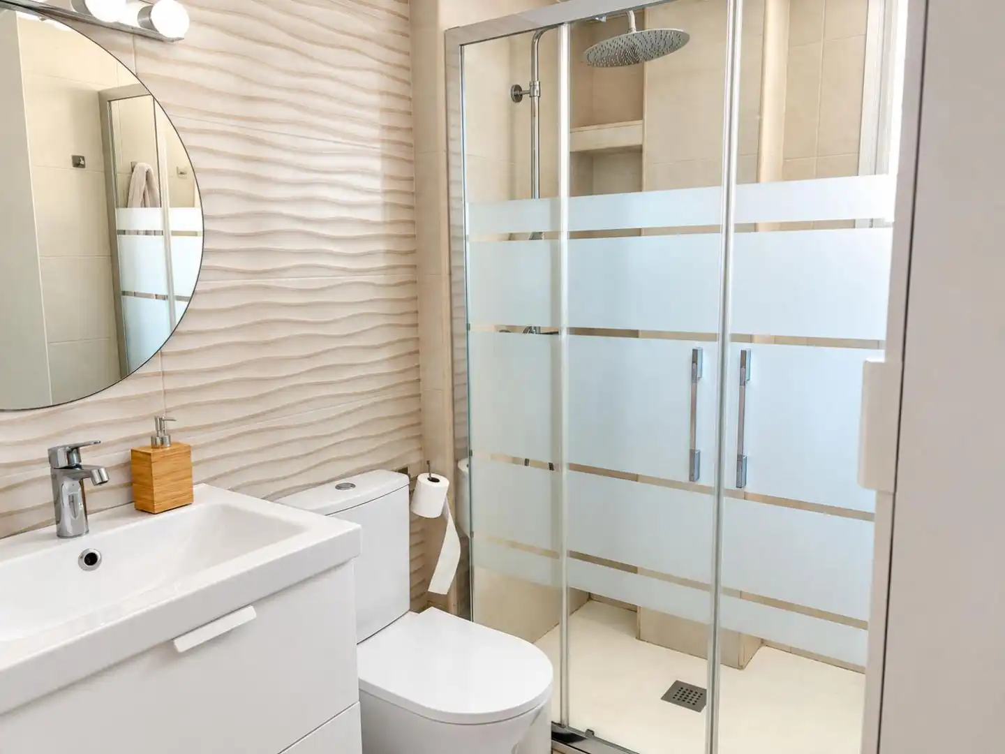 Baño de Piso en venta en Este - Alcosa- Torreblanca
