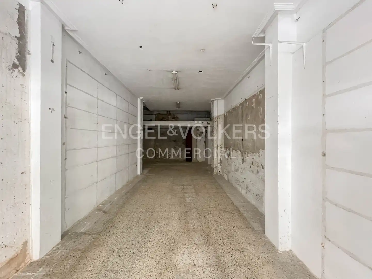 Commercial properties for sale in Santander