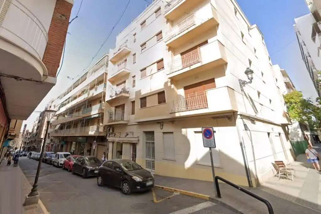 Local comercial en venda a Calle Constitución, imagen 4