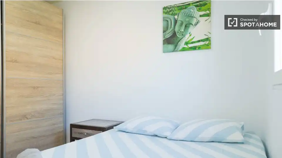 Schlafzimmer von Wohnung zur Miete in Madrid mit Klimaanlage, Heizung und Möbliert