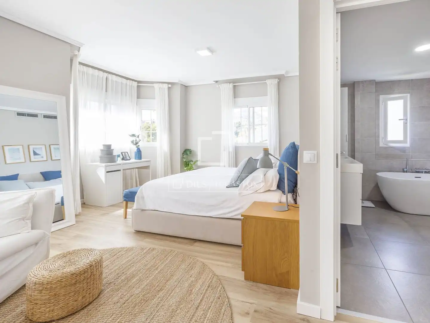 Dormitori de Casa o xalet en venda en Puçol amb Aire condicionat, Jardí privat i Parquet
