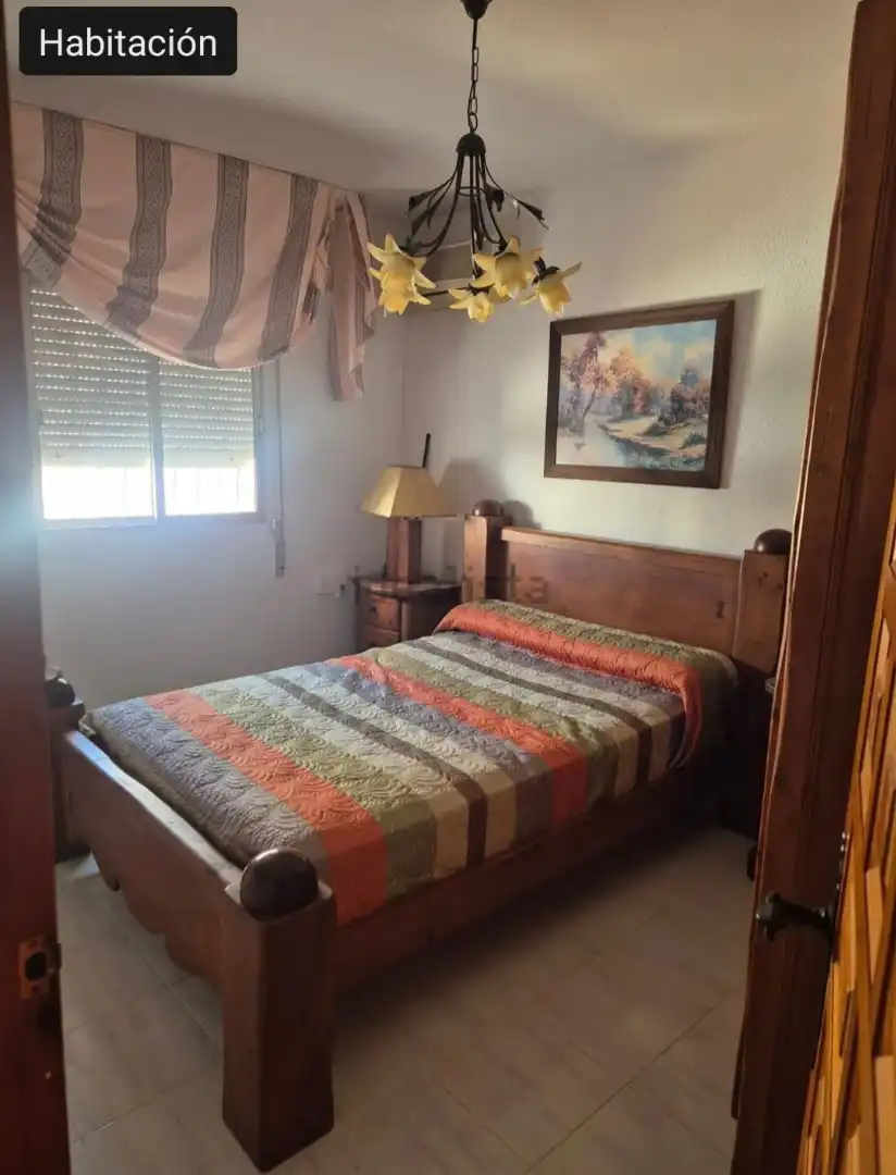 Dormitori de Casa o xalet en venda en Costacabana - Loma Cabrera
