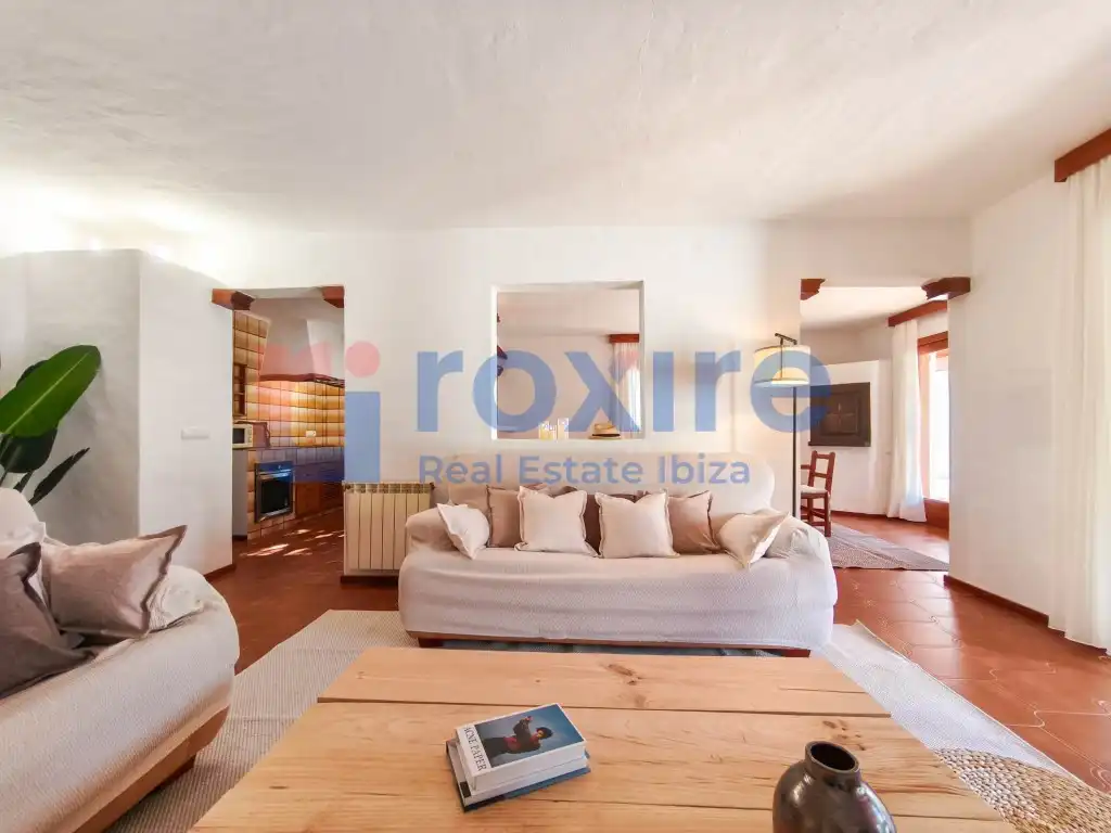 Sala de estar de Casa o chalet de alquiler en Sant Antoni de Portmany con Jardín privado, Terraza y Piscina