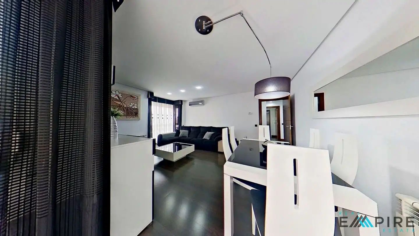 Piso en venta en Cristina Sánchez, Centro