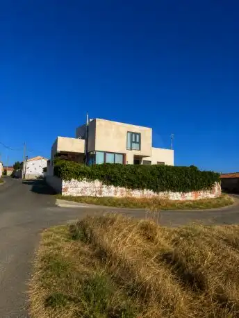 Vista exterior de Finca rústica en venta en Tolbaños con Calefacción y Terraza