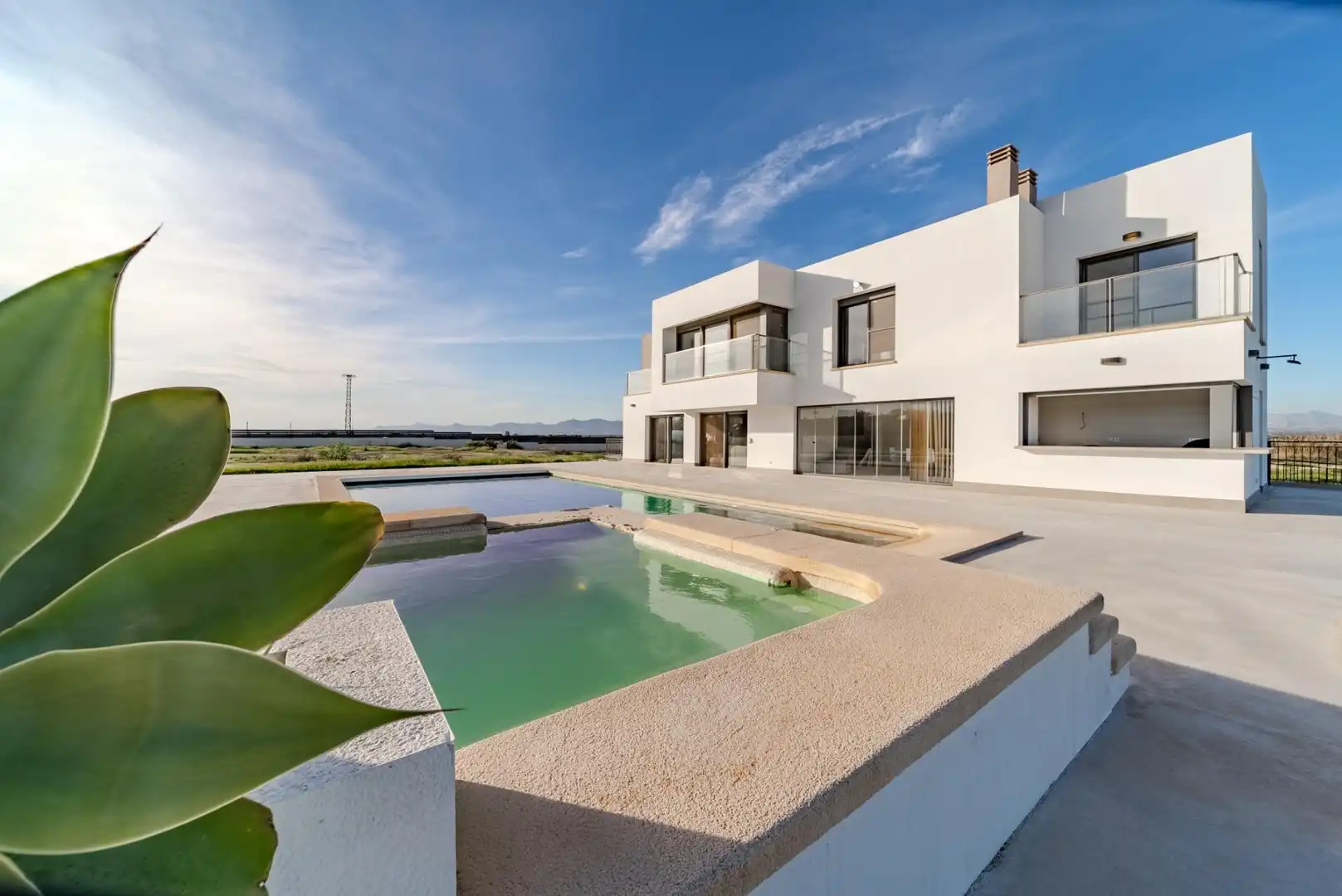 Chalet con terraza en venta en La Marina, imagen 2