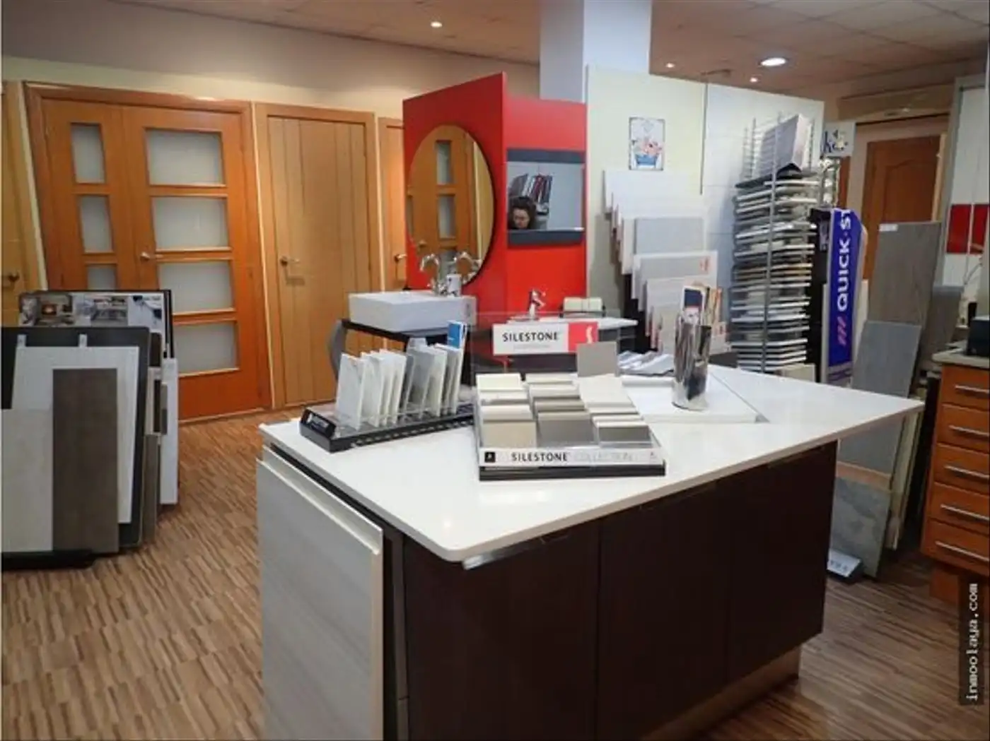 Locale commerciale in vendita a Centre - Sant Oleguer, imagen 4