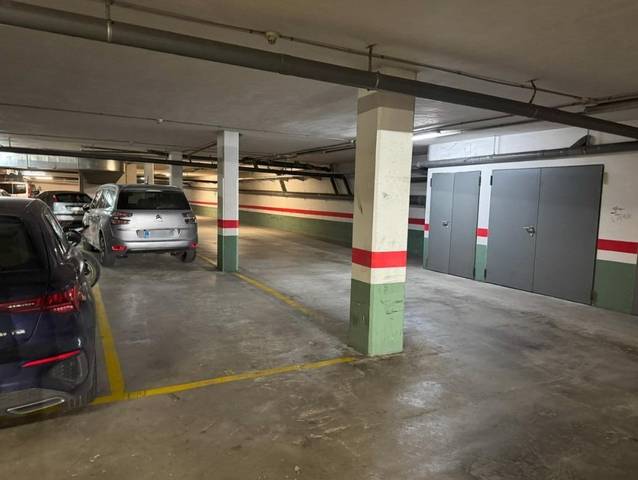 Garaje en Alquiler en Carrer d'Espronceda en Diagonal Mar i el Front Marítim del Poblenou