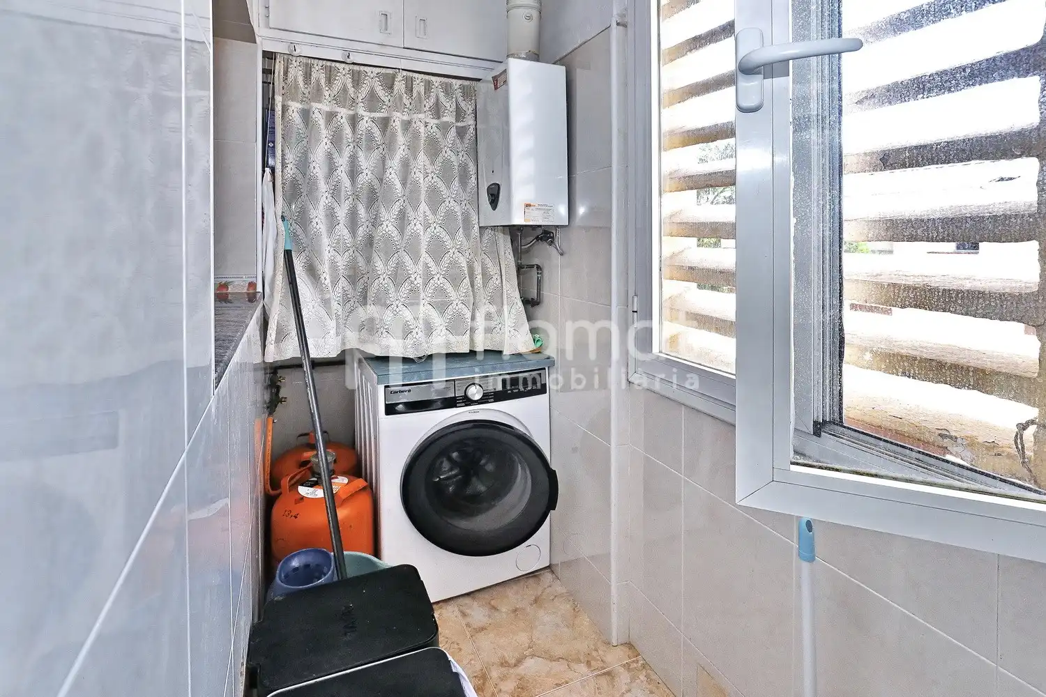 Bathroom of Flat for sale in Sabadell