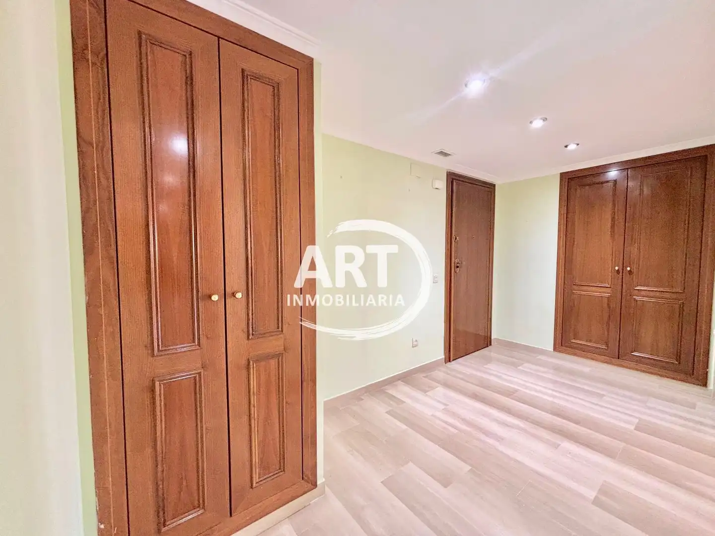 Piso en venta en Valencia con Aire acondicionado, Calefacción y Terraza