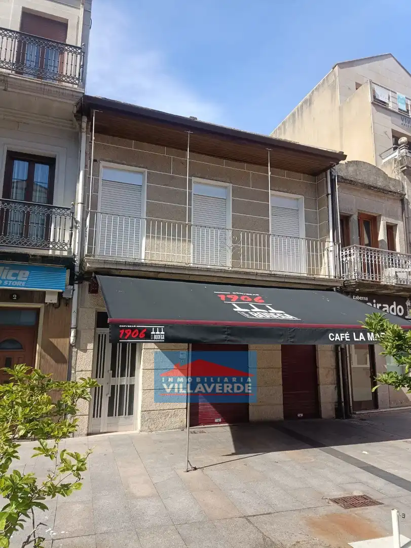 Casa adosada en venta en Cangas pueblo