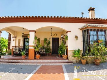 House for sale in Avenida de la Marina, "Los Rosales"
