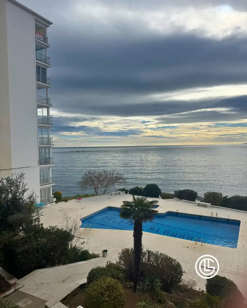 Swimming pool of Flat for sale in Roses  with Air Conditioner, Heating and Furnished