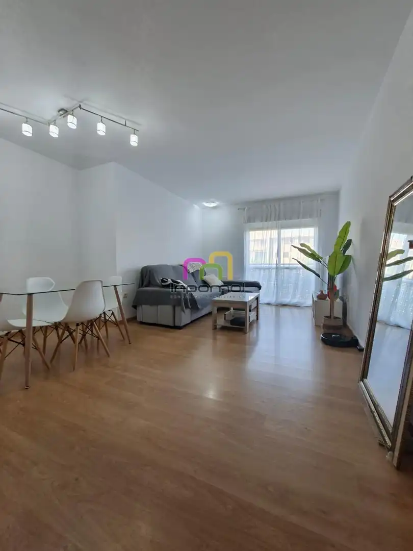 Pis amb terrassa en venda a Maria Auxiliadora - Barriada de Llera, imagen 2