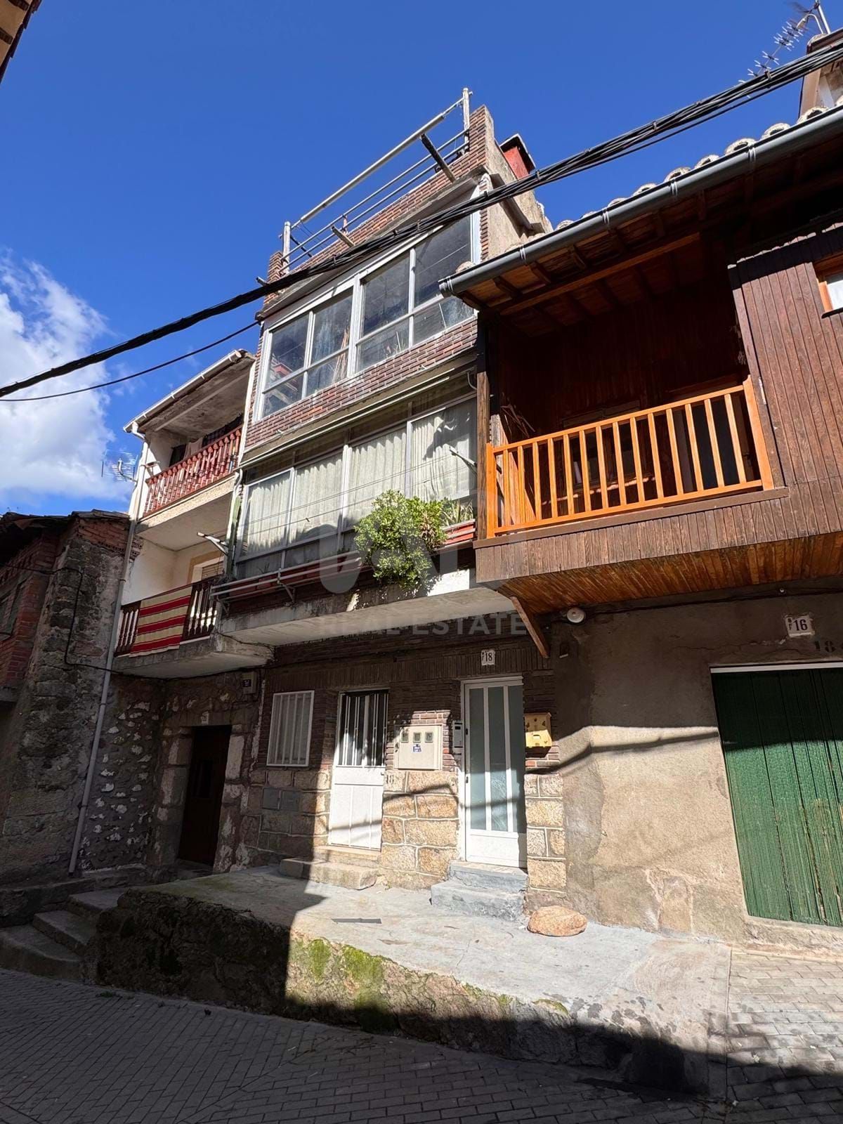Exterior view of Building for sale in Mijares