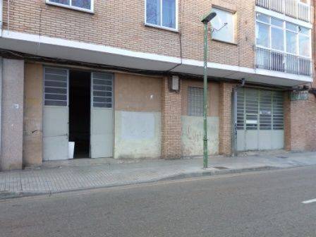 Local comercial en Venta en Calle Cervantes en San Julián - Barriada de Cortes