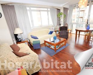 Living room of Flat for sale in  Valencia Capital  with Air Conditioner