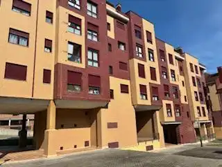 Piso en venta en Roces