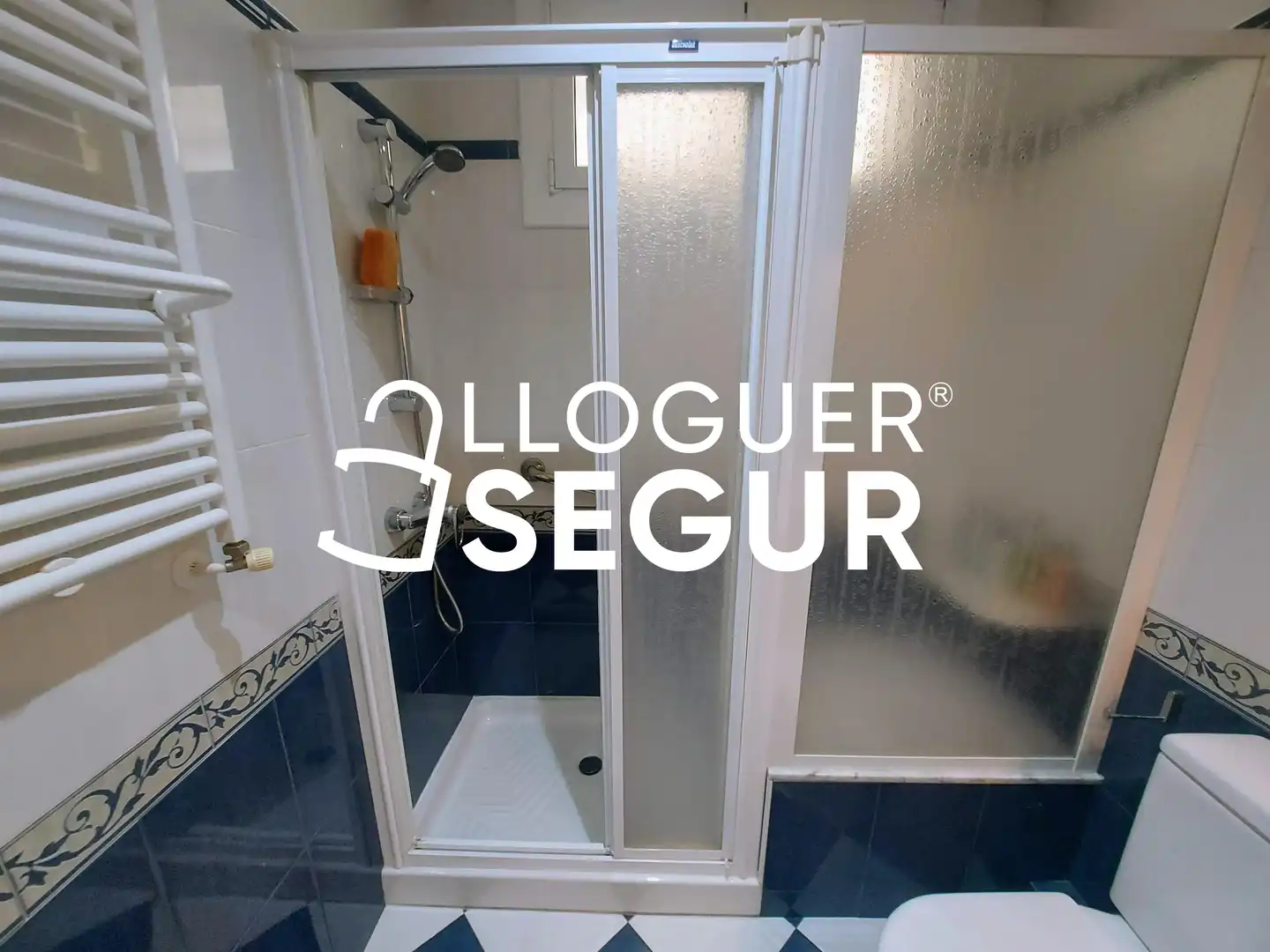 Baño de Piso de alquiler en Barcelona con Aire acondicionado, Calefacción y Terraza