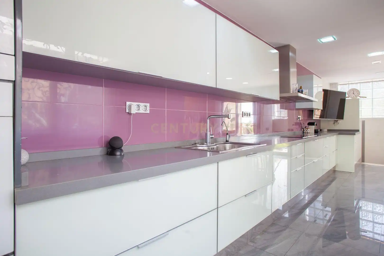 Kitchen of Houses for sale in Mataró