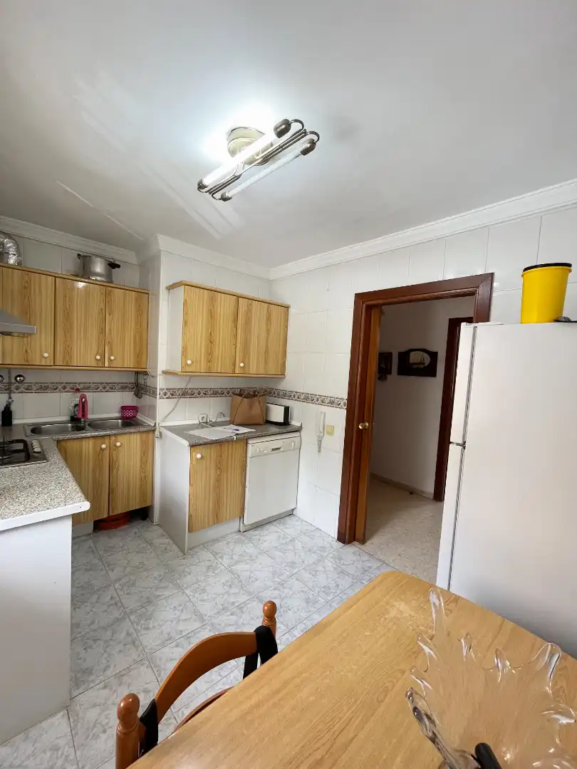 Cuina de Pis en venda en Estepona amb Moblat