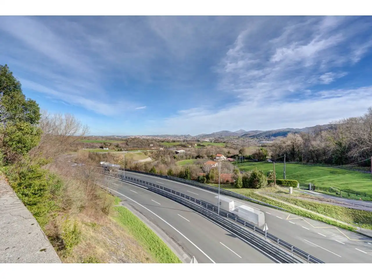 Vista exterior de Finca rústica en venda en Hondarribia amb Calefacció i Terrassa