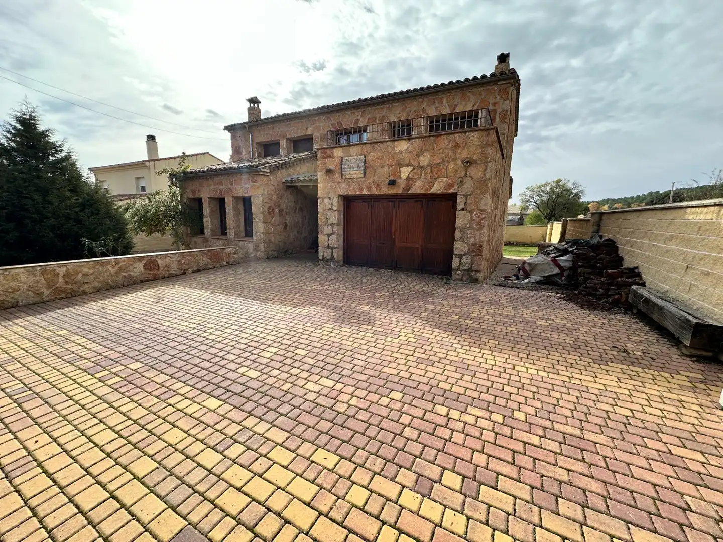 Vista exterior de Casa o chalet en venta en Villalba de la Sierra con Aire acondicionado, Calefacción y Terraza