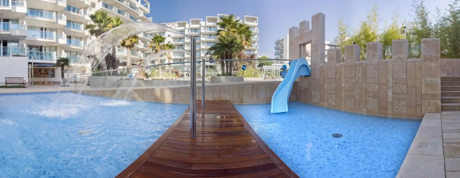 Schwimmbecken von Wohnung mieten mit Kaufoption in Salou mit Klimaanlage, Heizung und Privatgarten