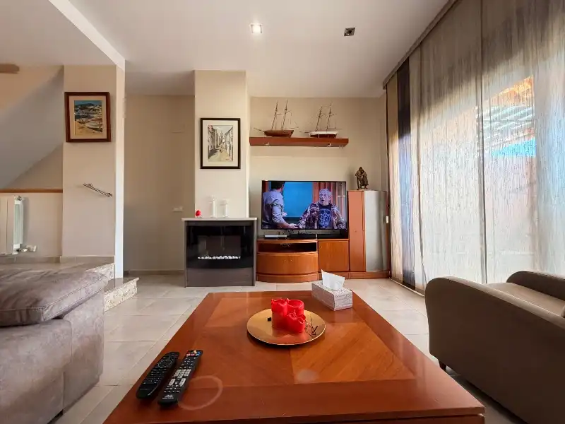 Casa adosada en venda a Carrer de la Font dels Canyers, Sant Joan - Vilarromà