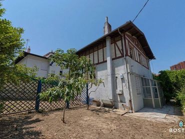 Maison avec jardin à vendre à Zurbaran Auzoa