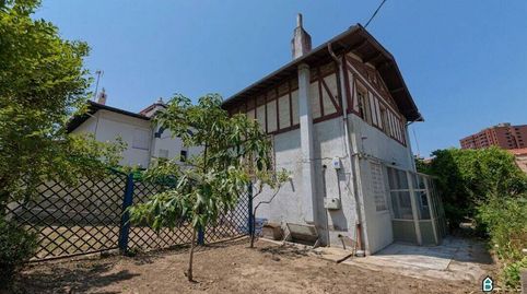 Casa independiente con terreno en Zurbaran