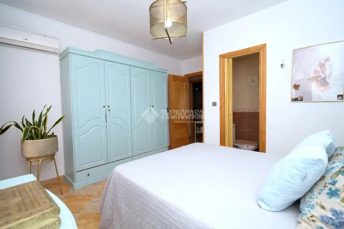 Habitación de Piso en venta en Linares