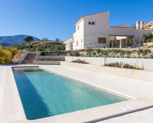 Vista exterior de Casa o xalet en venda en Caniles amb Terrassa i Piscina