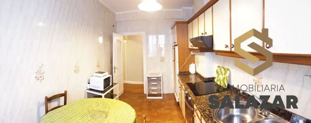 Cocina de Piso de alquiler en Bilbao  con Calefacción