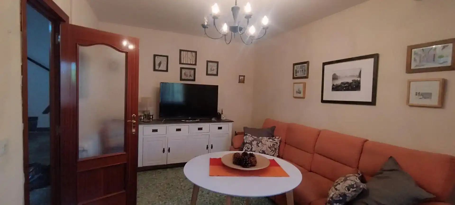 Sala d'estar de Pis en venda en Arandilla amb Moblat i Microones