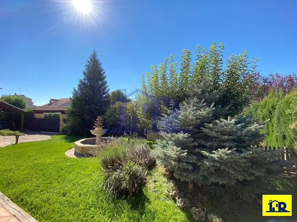 Garden of Houses for sale in Arcas del Villar  with Terrace, Storage room and Swimming Pool