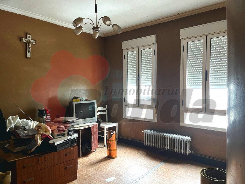 Sala d'estar de Edifici en venda en Lugo Capital