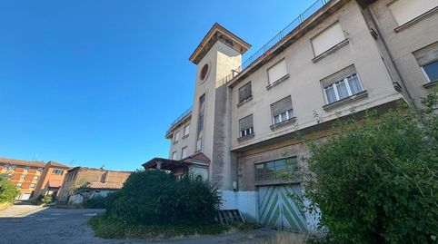 Edificio en Calle Gordón Ordas La Robla