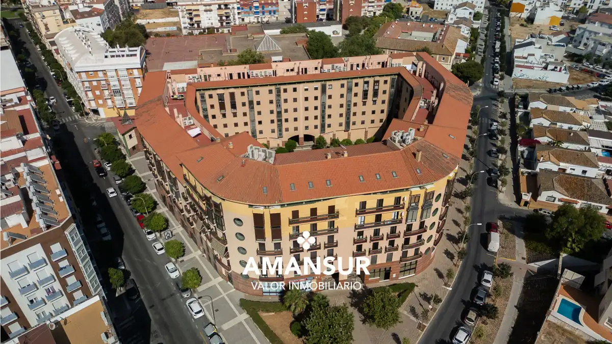 Flat with terrace for sale in Calle Emilio Molero, imagen 3