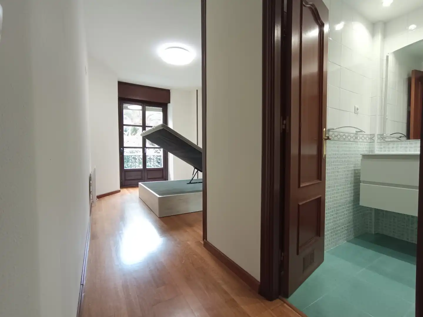 Bedroom of Flat for rent in Gijón   with Heating, Terrace and Balcony