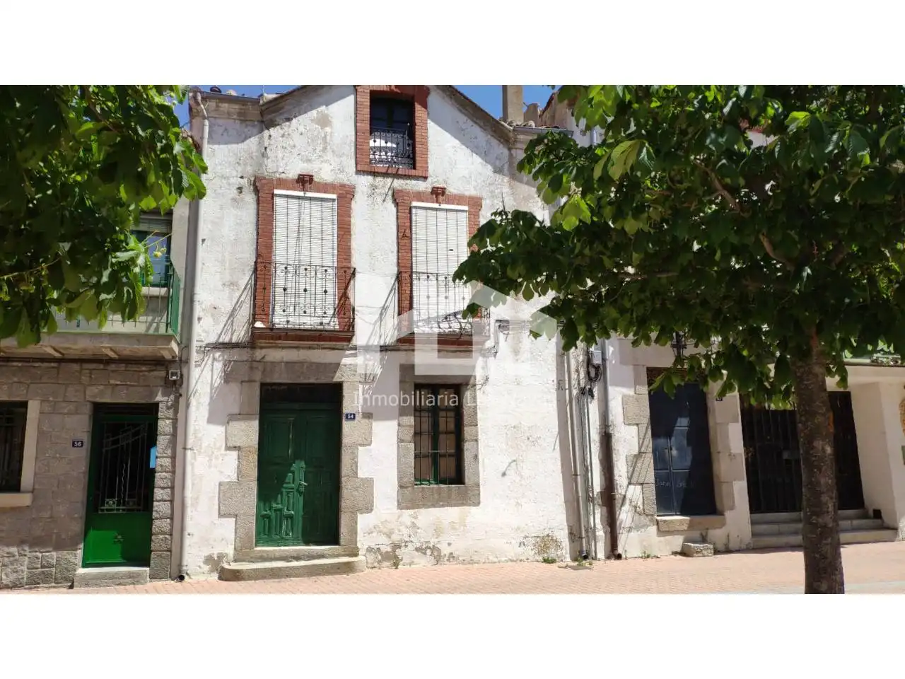 Exterior view of Houses for sale in Las Navas del Marqués   with Heating