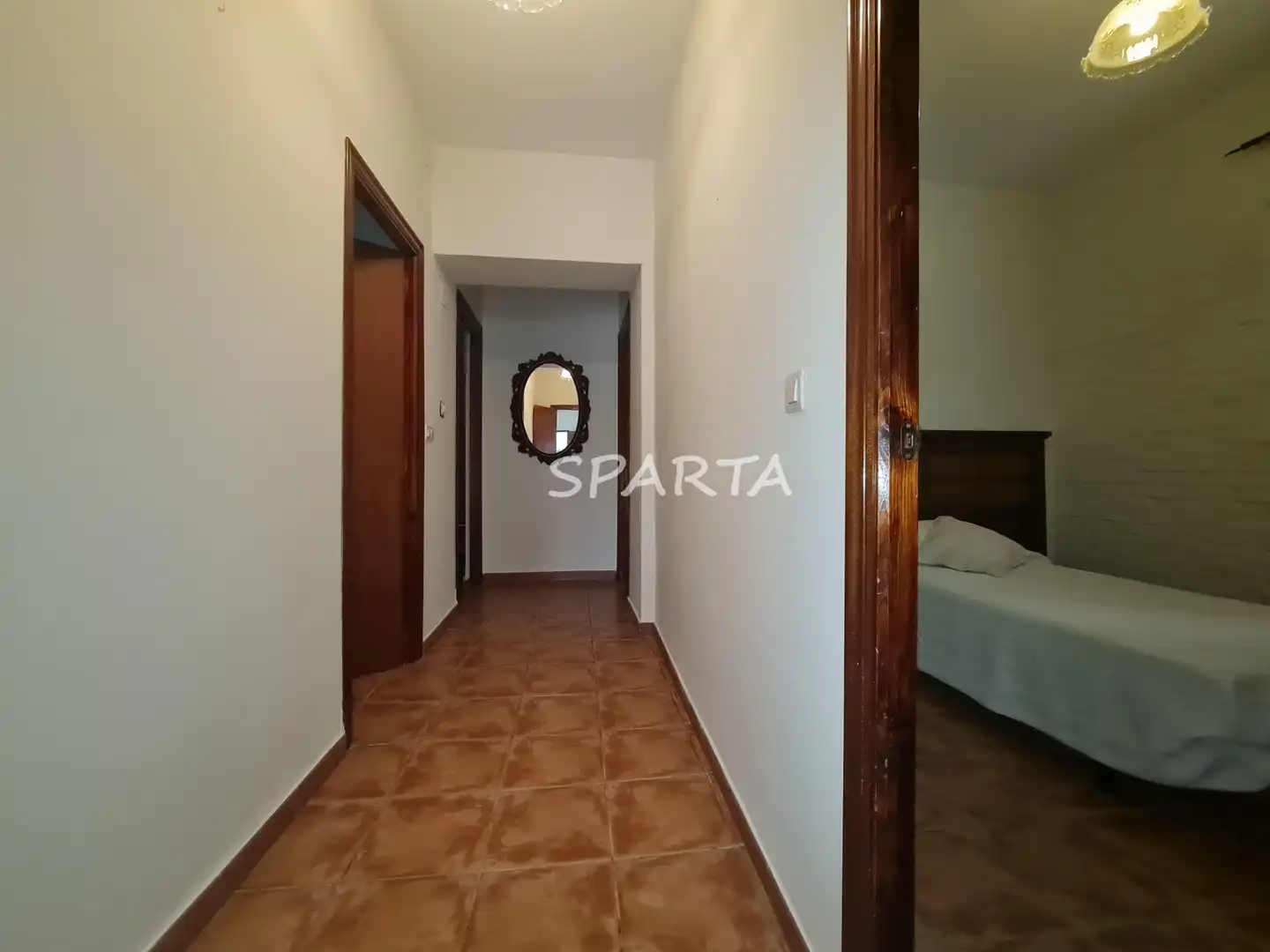 Country house zum Verkauf in Sanlúcar la Mayor mit Privatgarten, Schwimmbad und Ofen