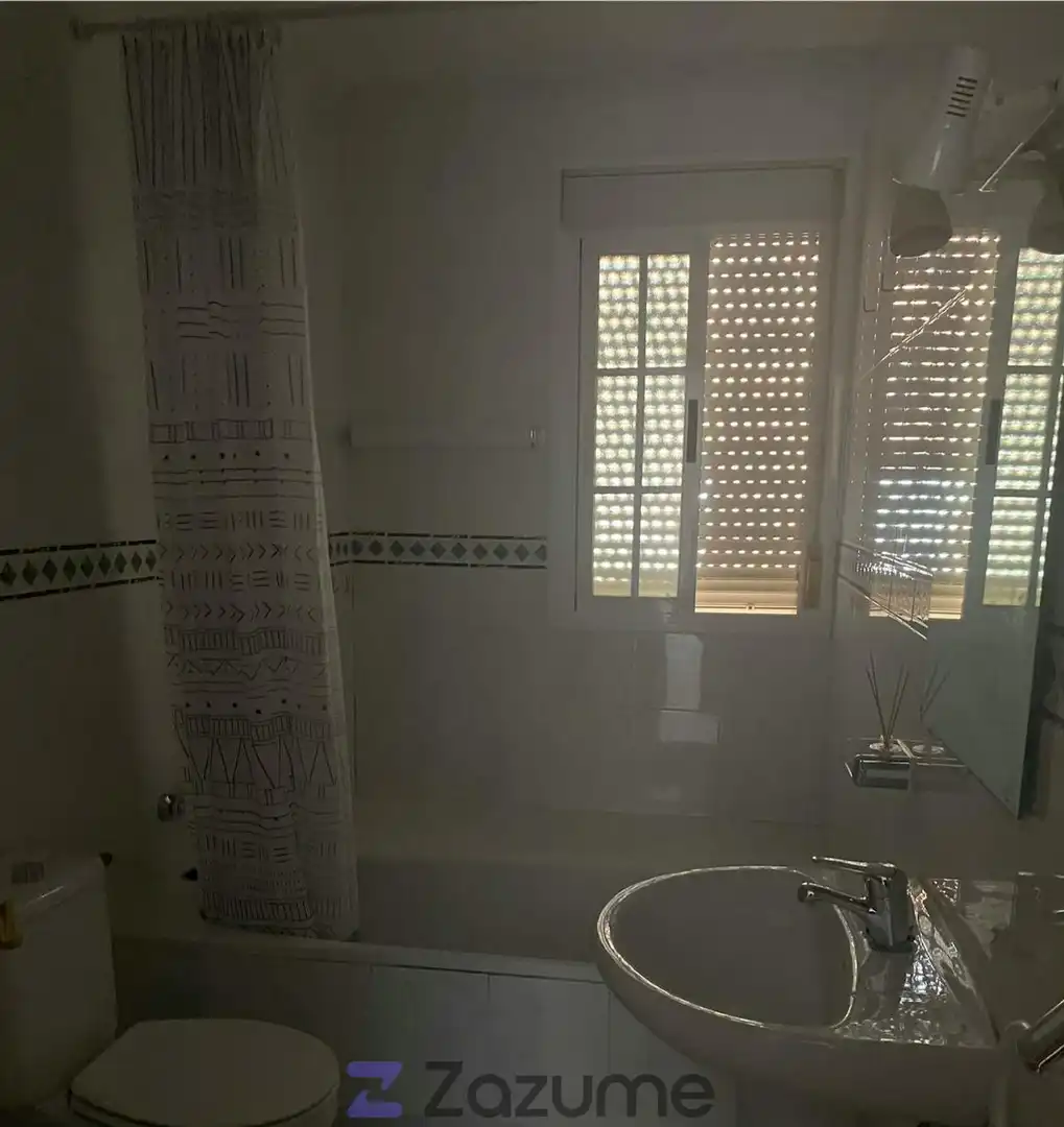 Bathroom of Flat for rent in Casa Amarilla