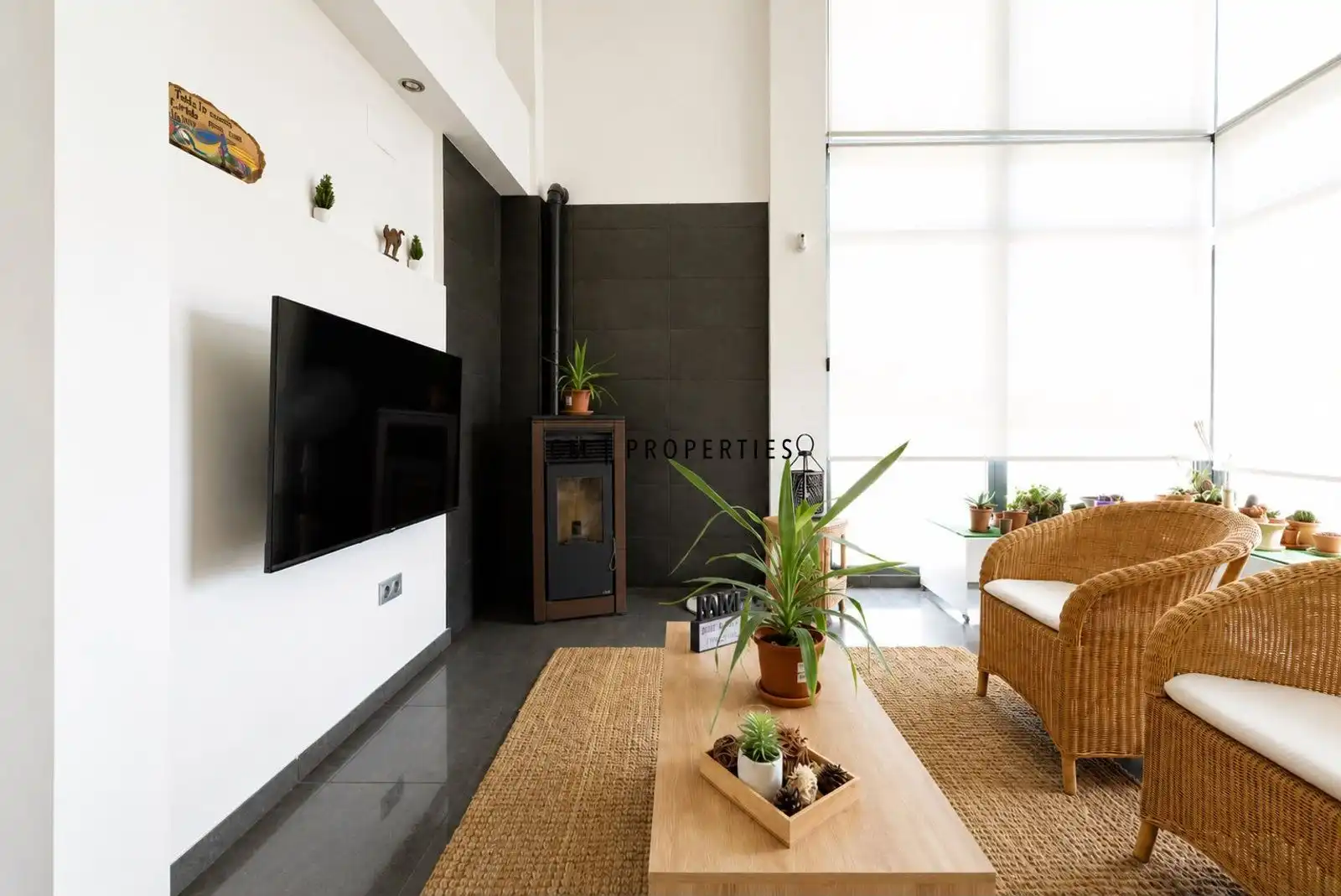 Sala de estar de Casa o chalet en venta en La Pobla de Vallbona con Aire acondicionado, Calefacción y Terraza