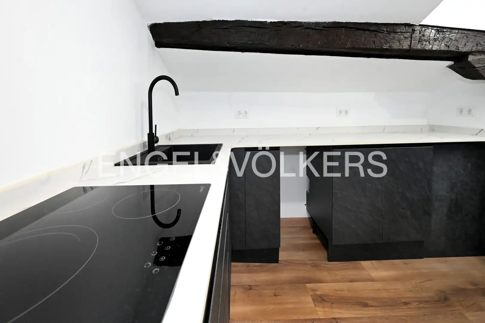 Cocina de Ático en venta en Santander con Calefacción, Parquet y Balcón
