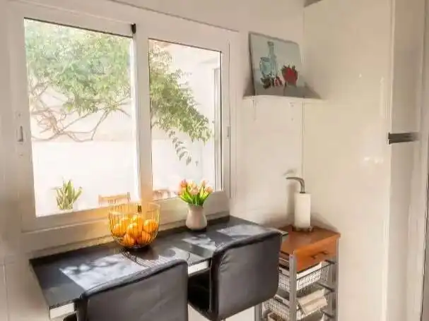 Villa con balcone in vendita a Brenes, imagen 3