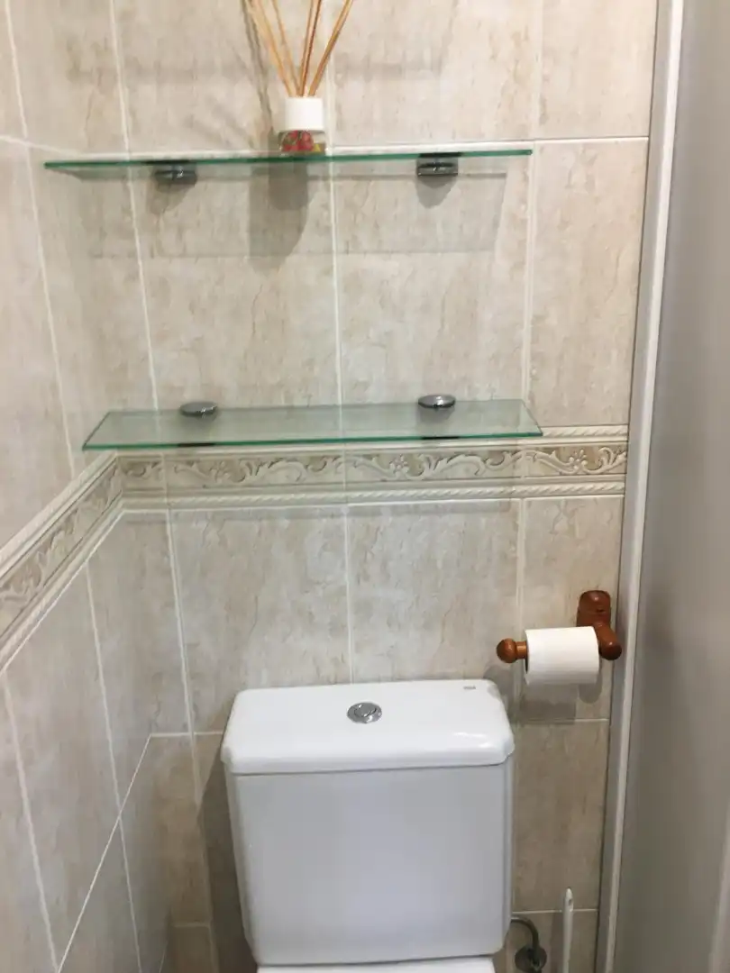 Badezimmer von Wohnung zum Verkauf in Alegría-Dulantzi mit Heizung, Parkett und Terrasse